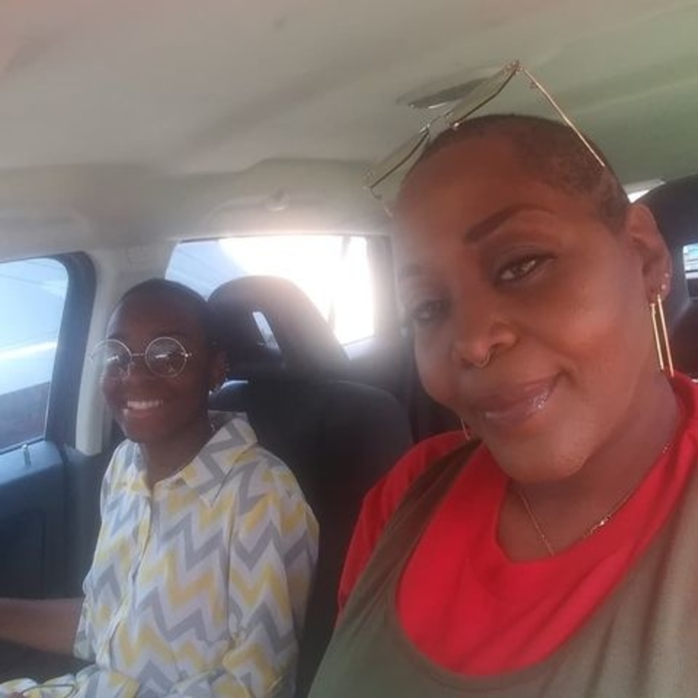 Meet your Posher, Denise